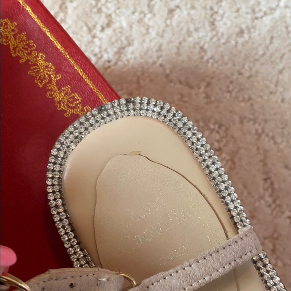 pearl rhinestone sandals - Picture 8 of 9